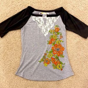Crafty 3/4 length top